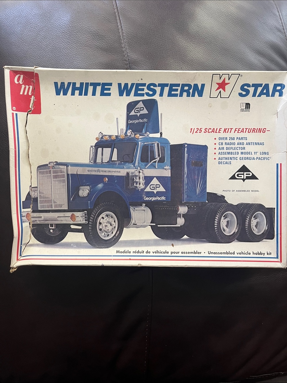AMT Vintage 1977 White Western Star 1/25 Trucker Hobby T541 Set COMPLETE